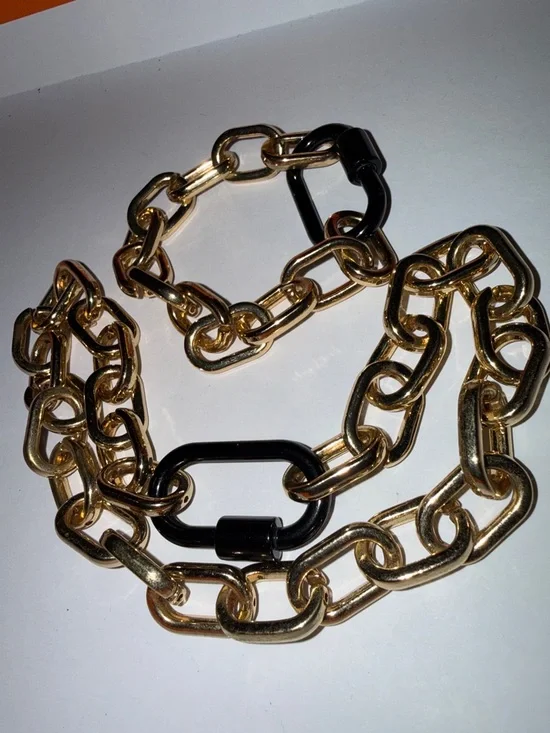 Allie+Bess Joan Gold tone Chain Link Necklace and Bracelet Set (2nd listing) - Picture 7 of 16